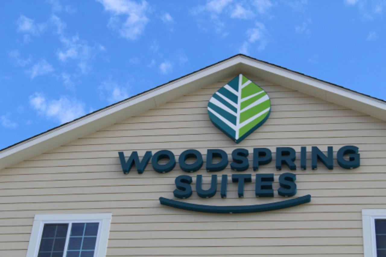 Woodspring Suites Lafayette Exterior photo